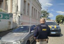 PRF recupera em Itaobim veículo roubado há mais de 12 anos