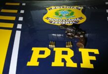 PRF prende motorista com revólver carregado na BR-116, em Caratinga